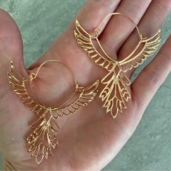 FREE PEOPLE THUNDERBIRD FREE BIRD EARRINGS IN GOLD - Picture 4 of 5